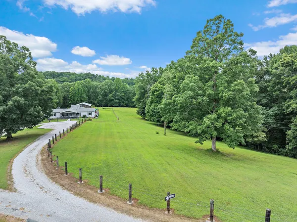 $727,999 | 1333 Roberts Road, Goodlettsville, TN 37072