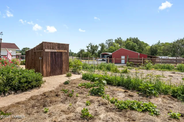 $599,000 | 5252 Highway 12, Yakima, WA 98908