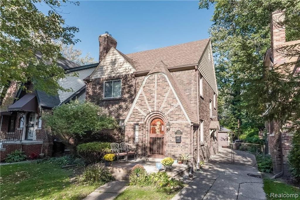 5306 Yorkshire Road Detroit, MI 48224 - Photo 1 of 22