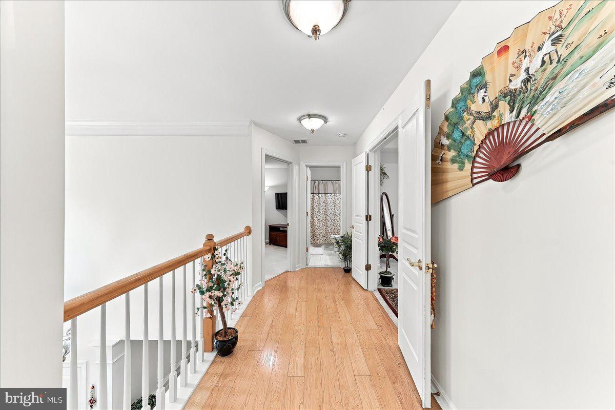 8 Ridings Way West Chester, PA 19382 - Photo 30 of 46 2nd Floor Hallway