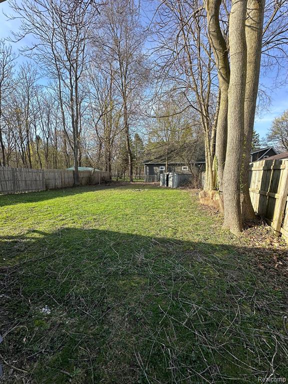 667 Heights Road Lake Orion, MI 48362 - Photo 15 of 16