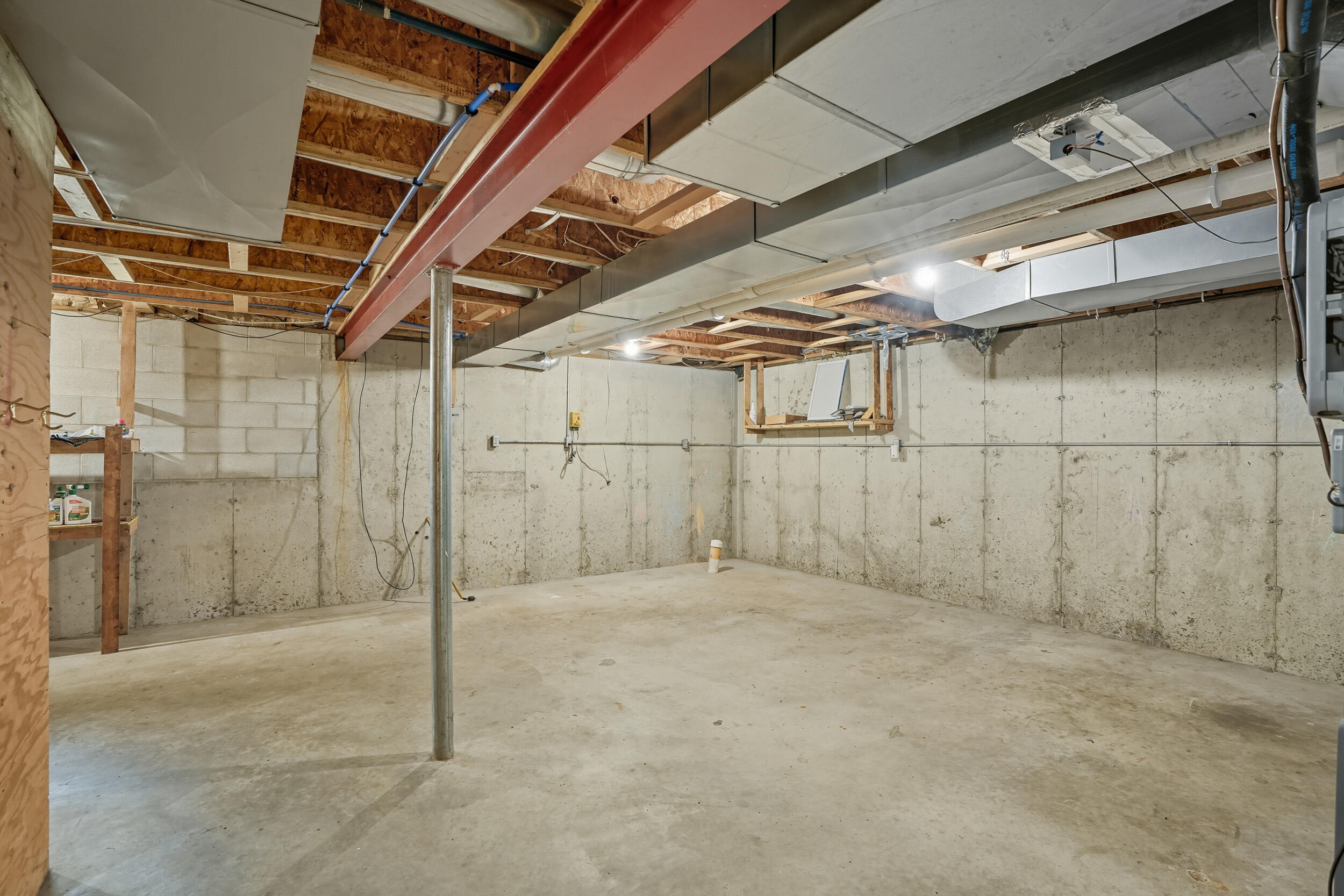 450 East Greening Road Chesterton, IN 46304 - Photo 29 of 56 a view of an empty room