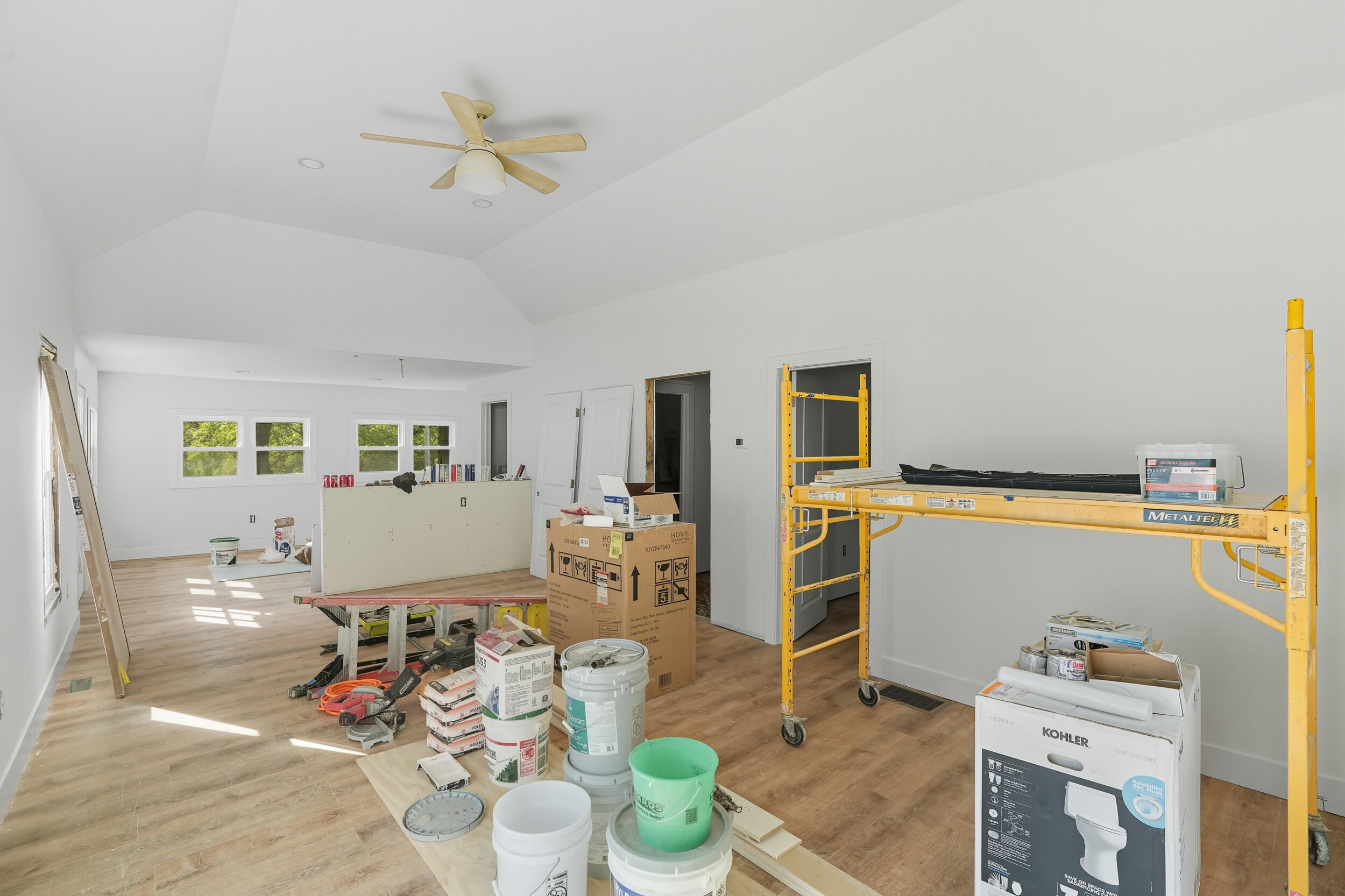 450 East Greening Road Chesterton, IN 46304 - Photo 33 of 56 a living room with furniture and a window