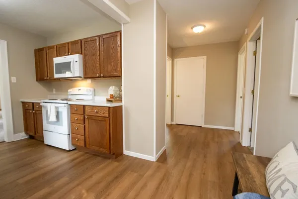 $199,900 | 303 Grove Street Southeast, Mapleton, MN 56065