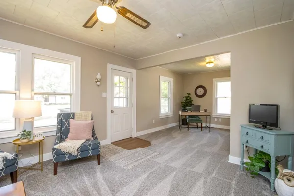 $199,900 | 303 Grove Street Southeast, Mapleton, MN 56065