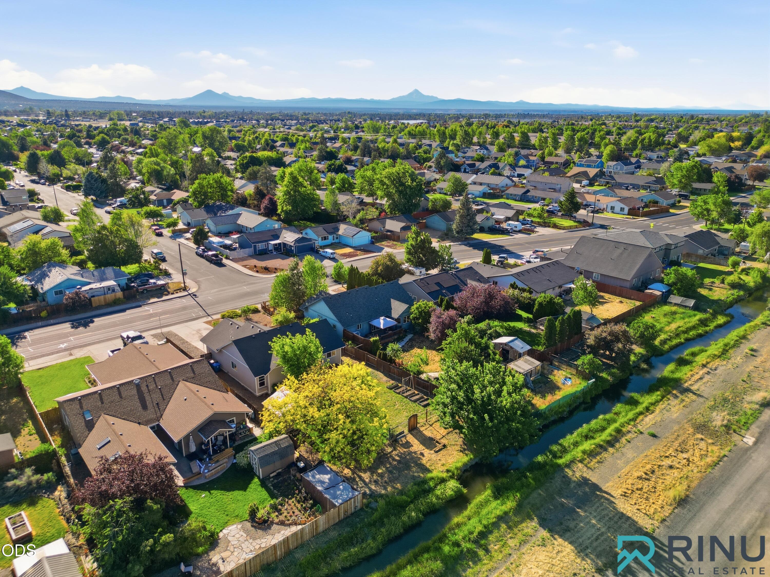 1810 Southwest 27th Street Redmond, OR 97756 - Photo 48 of 53