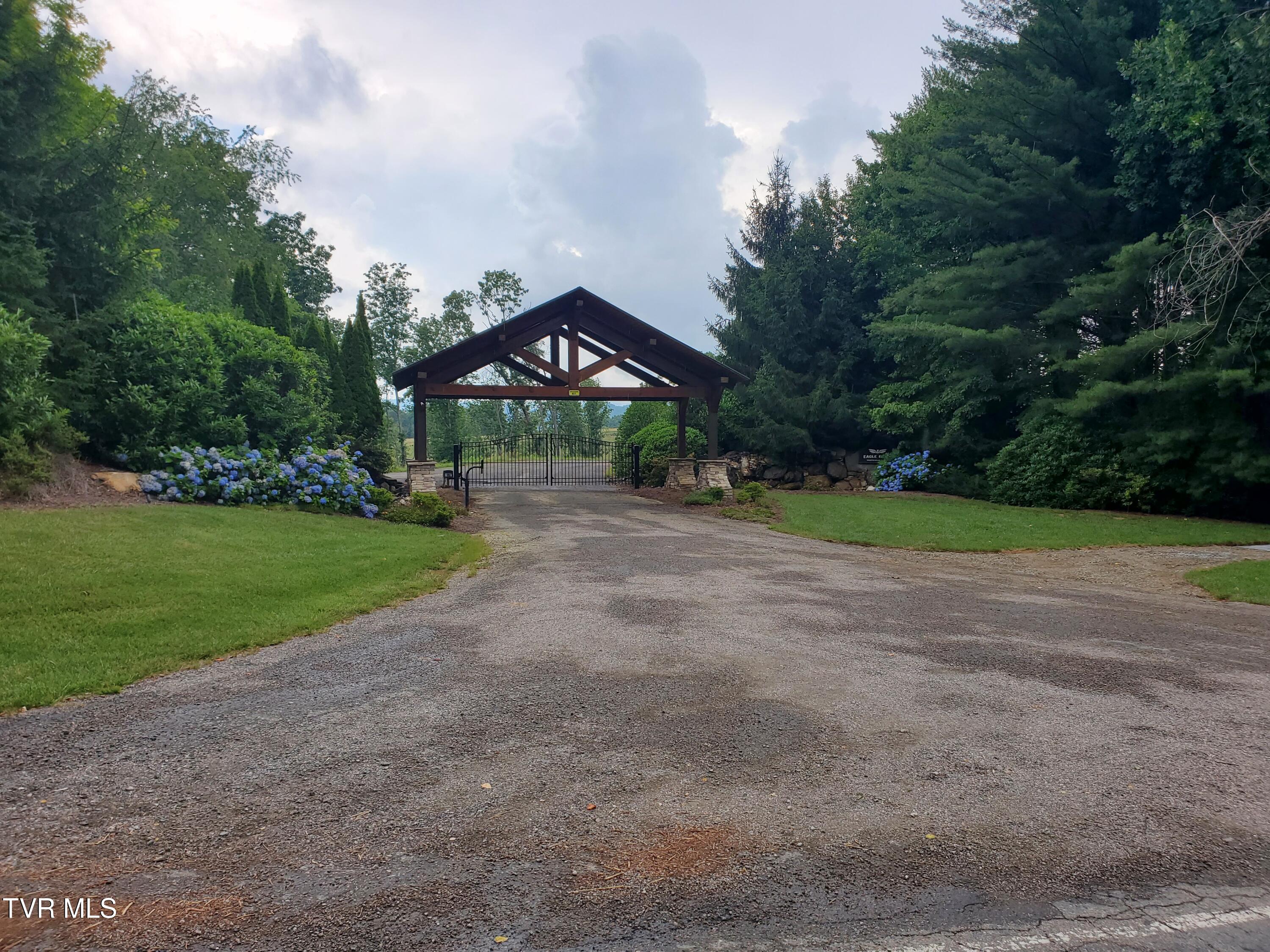 35 Dry Hill Road, Unit 35 Butler, TN 37640 - Photo 5 of 12 20250626_121439