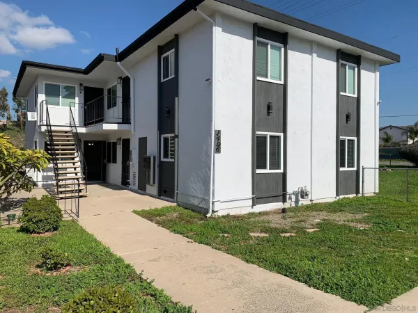 $2,150 | 1496 Oakdale Avenue, Unit 2, El Cajon, CA 92021