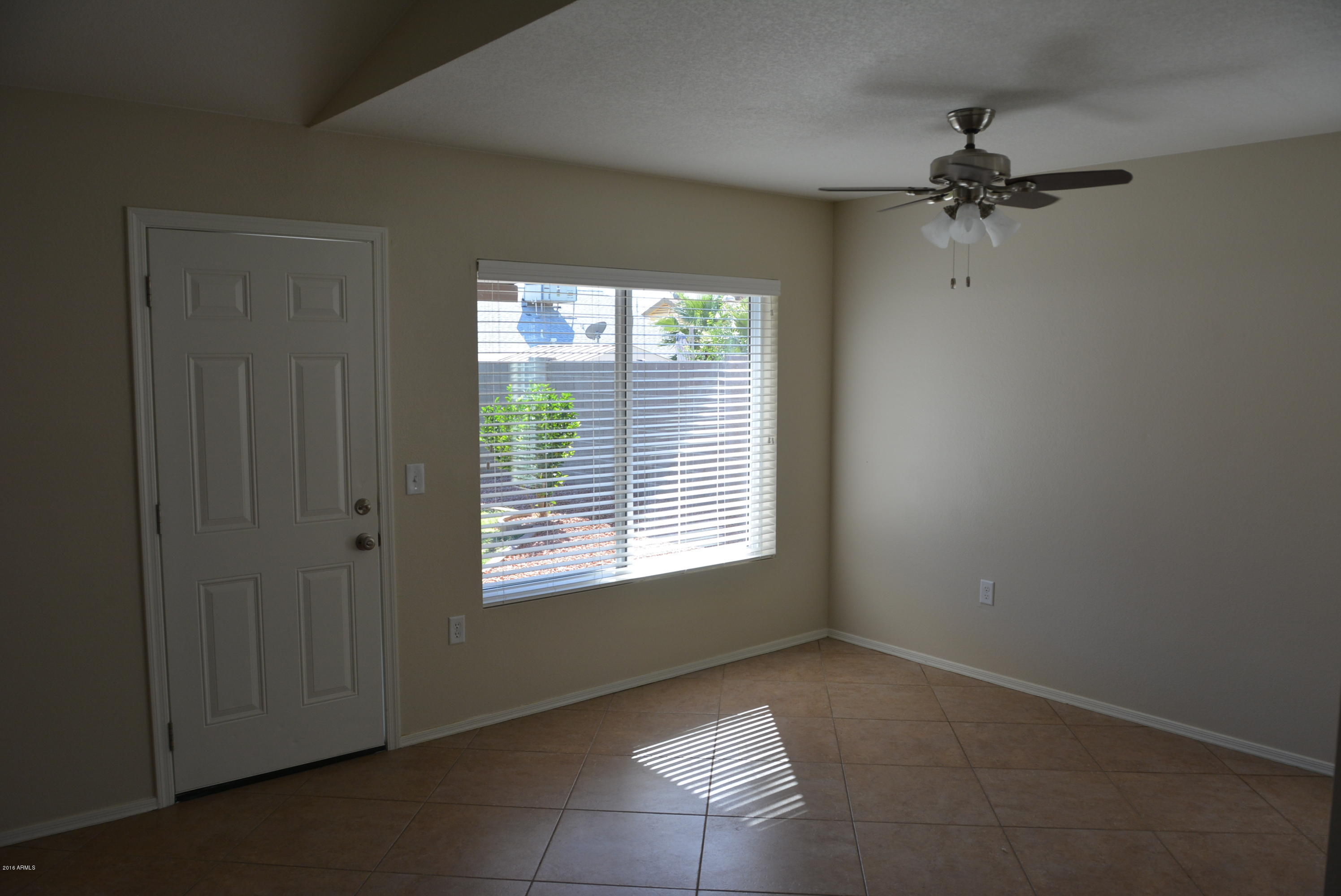 6315 Casper Road Mesa, AZ 85205 - Photo 6 of 21 Dining room
