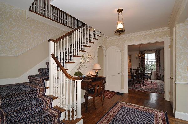 35 Clovelly Road Wellesley, MA 02481 - Photo 2 of 21 Gallery Image 2