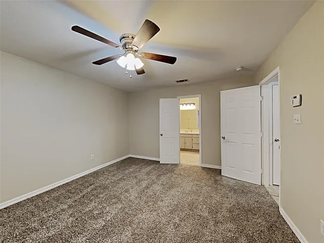 $1,995 | 3320 Stanley Avenue, Fort Worth, TX 76110