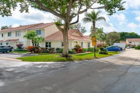 $339,900 | 6269 Walk Circle, Boca Raton, FL 33433