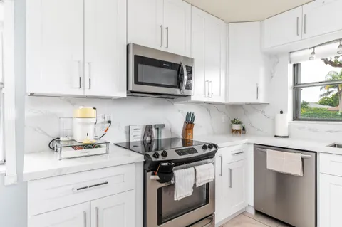 $339,900 | 6269 Walk Circle, Boca Raton, FL 33433