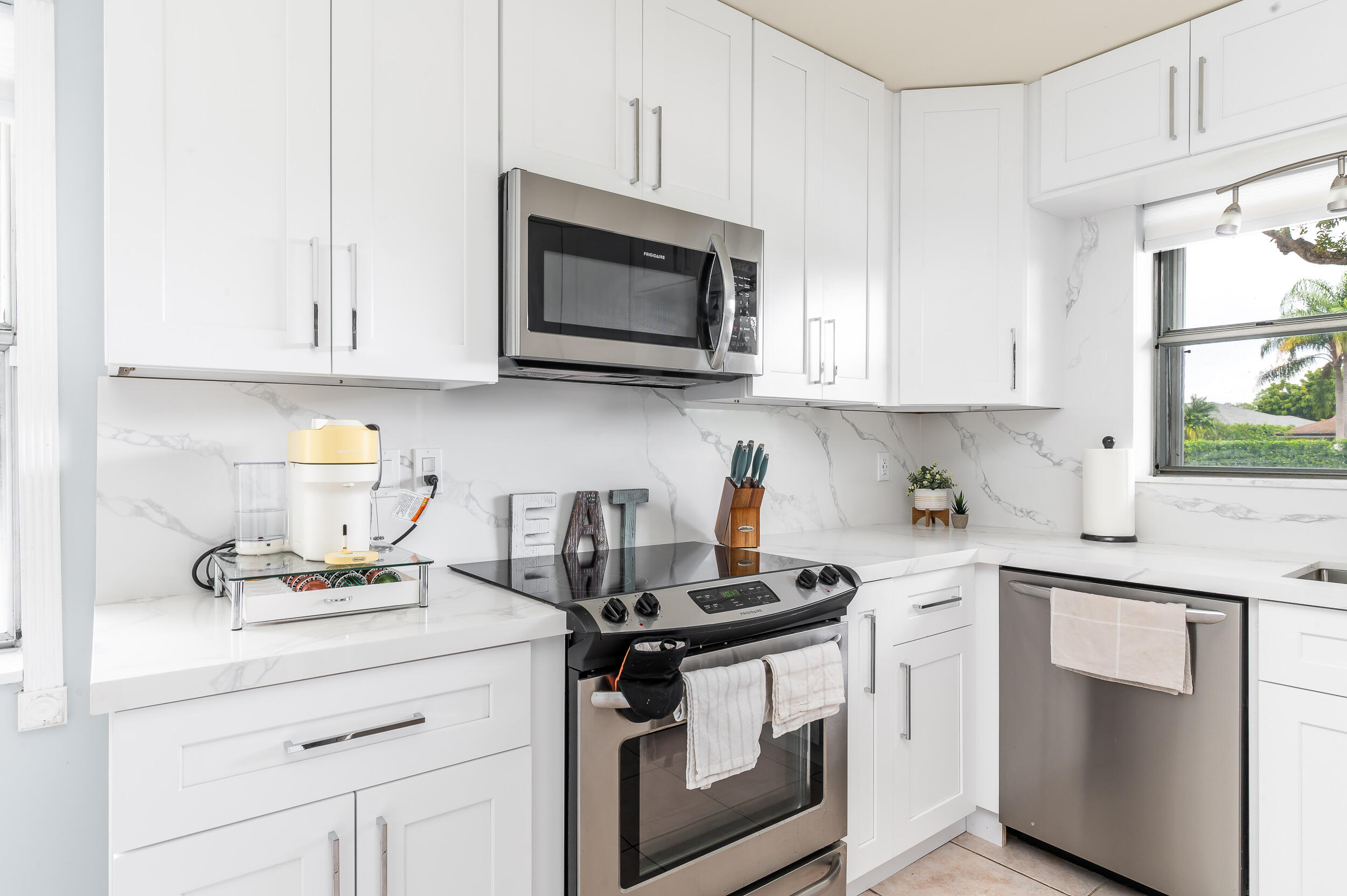 6269 Walk Circle Boca Raton, FL 33433 - Photo 3 of 27 photo-3