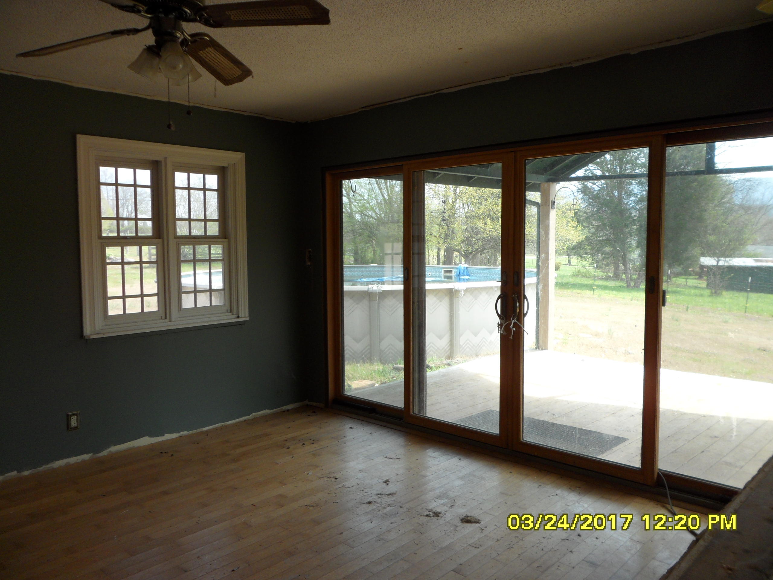 1027 Keener Road Seymour, TN 37865 - Photo 11 of 20 1027 Keener rd Seymour interior inspect