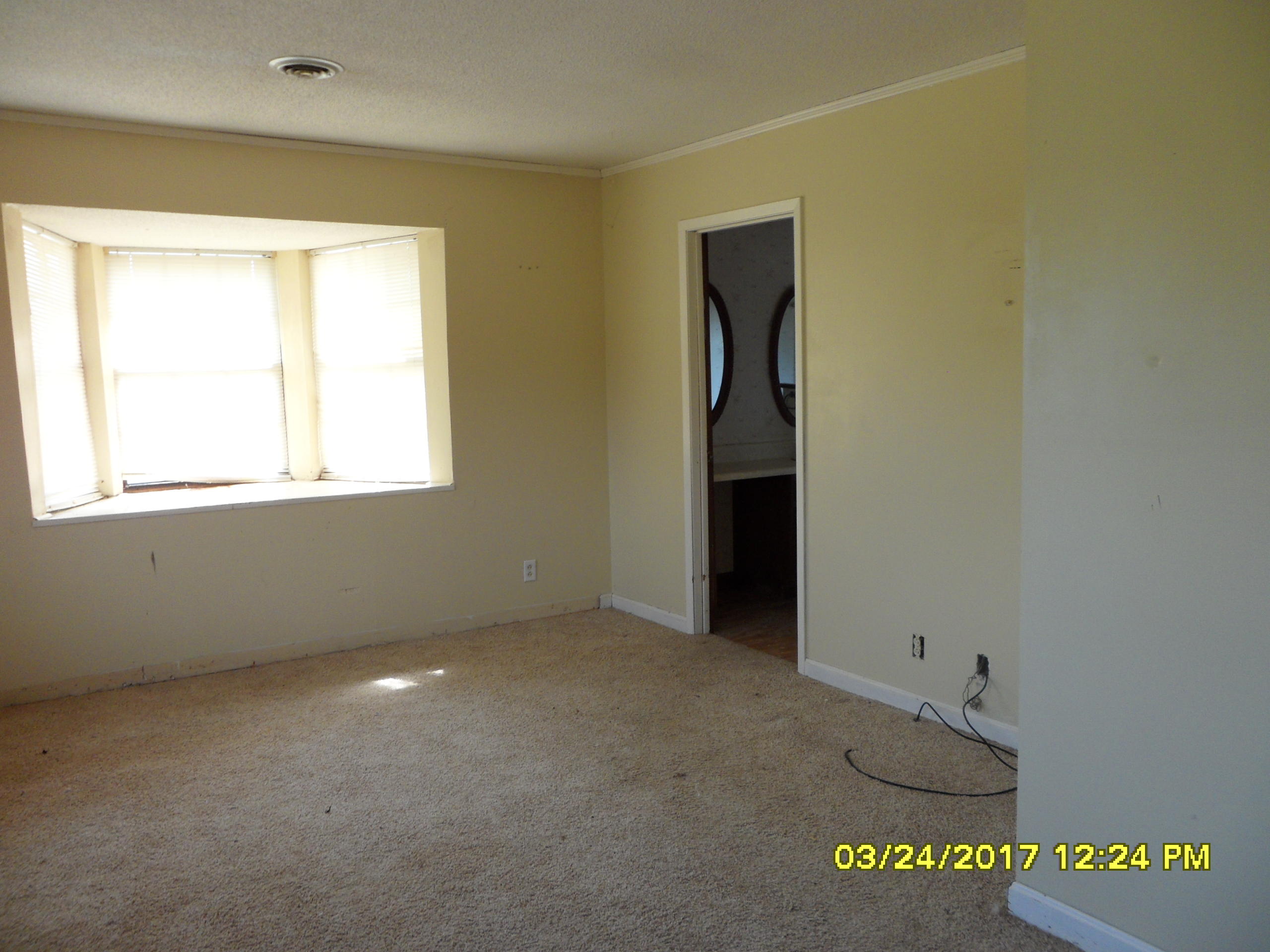 1027 Keener Road Seymour, TN 37865 - Photo 13 of 20 1027 Keener rd Seymour interior inspect