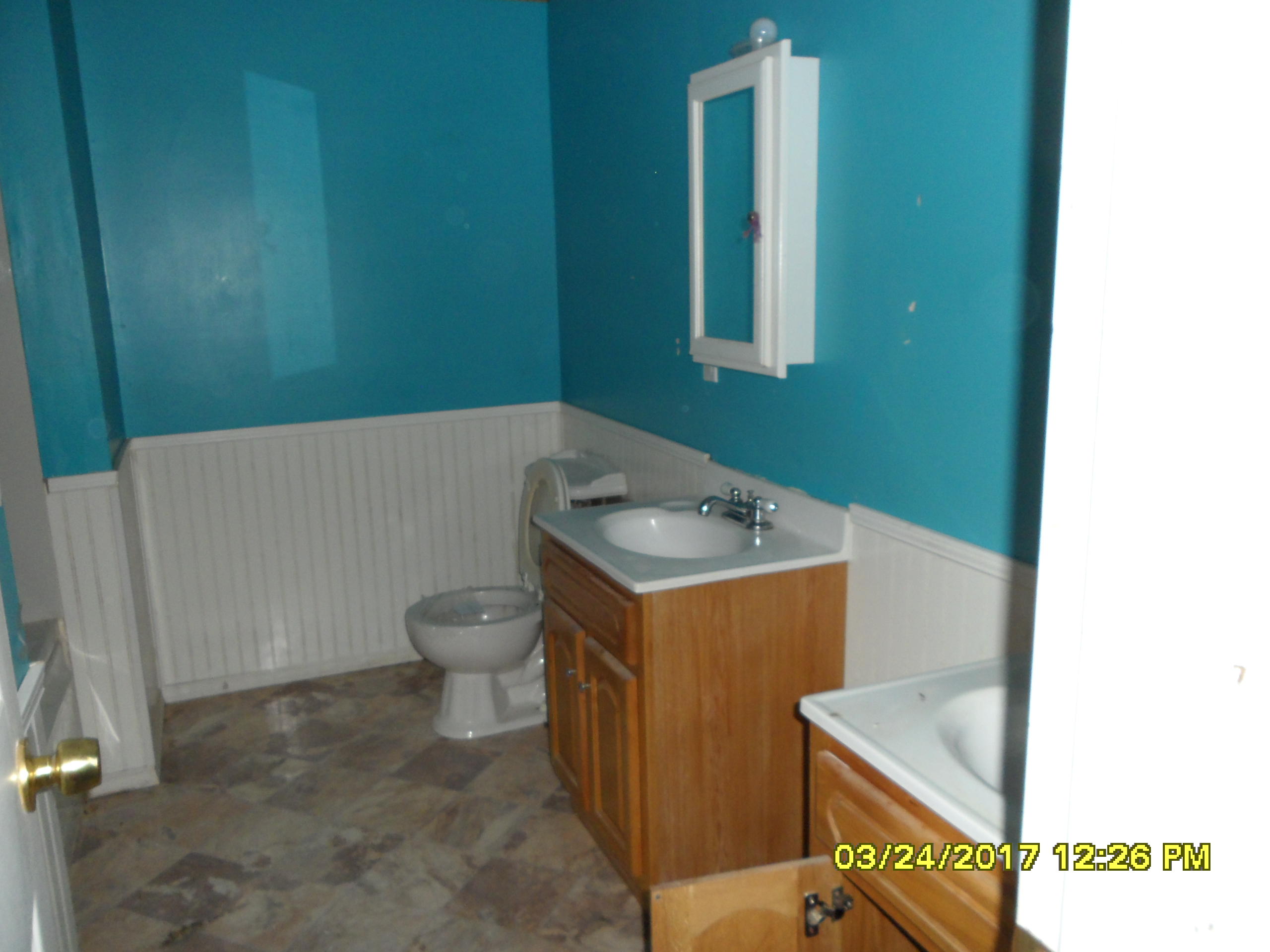 1027 Keener Road Seymour, TN 37865 - Photo 16 of 20 1027 Keener rd Seymour interior inspect