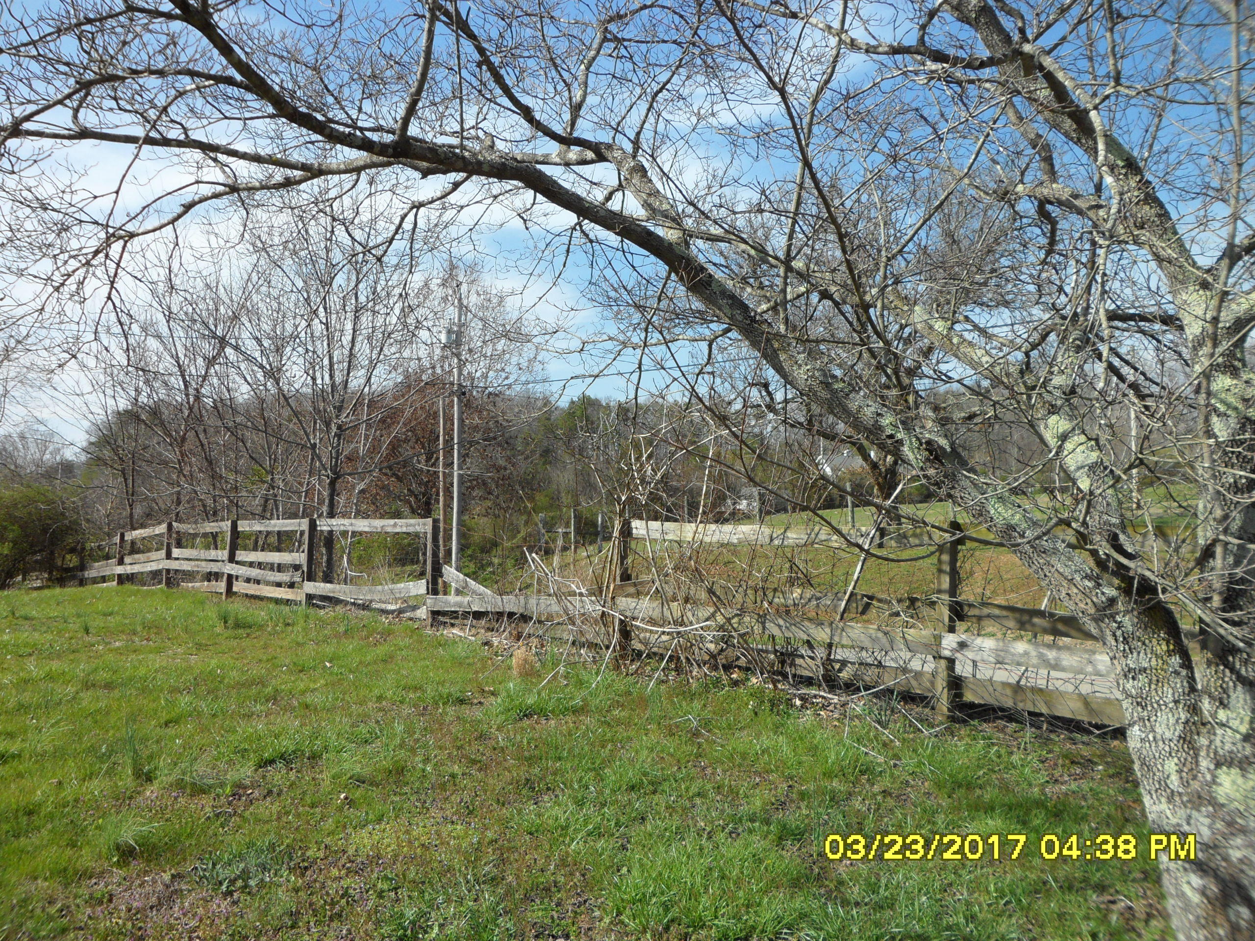 1027 Keener Road Seymour, TN 37865 - Photo 6 of 20 1027 Keener Rd occ status 020
