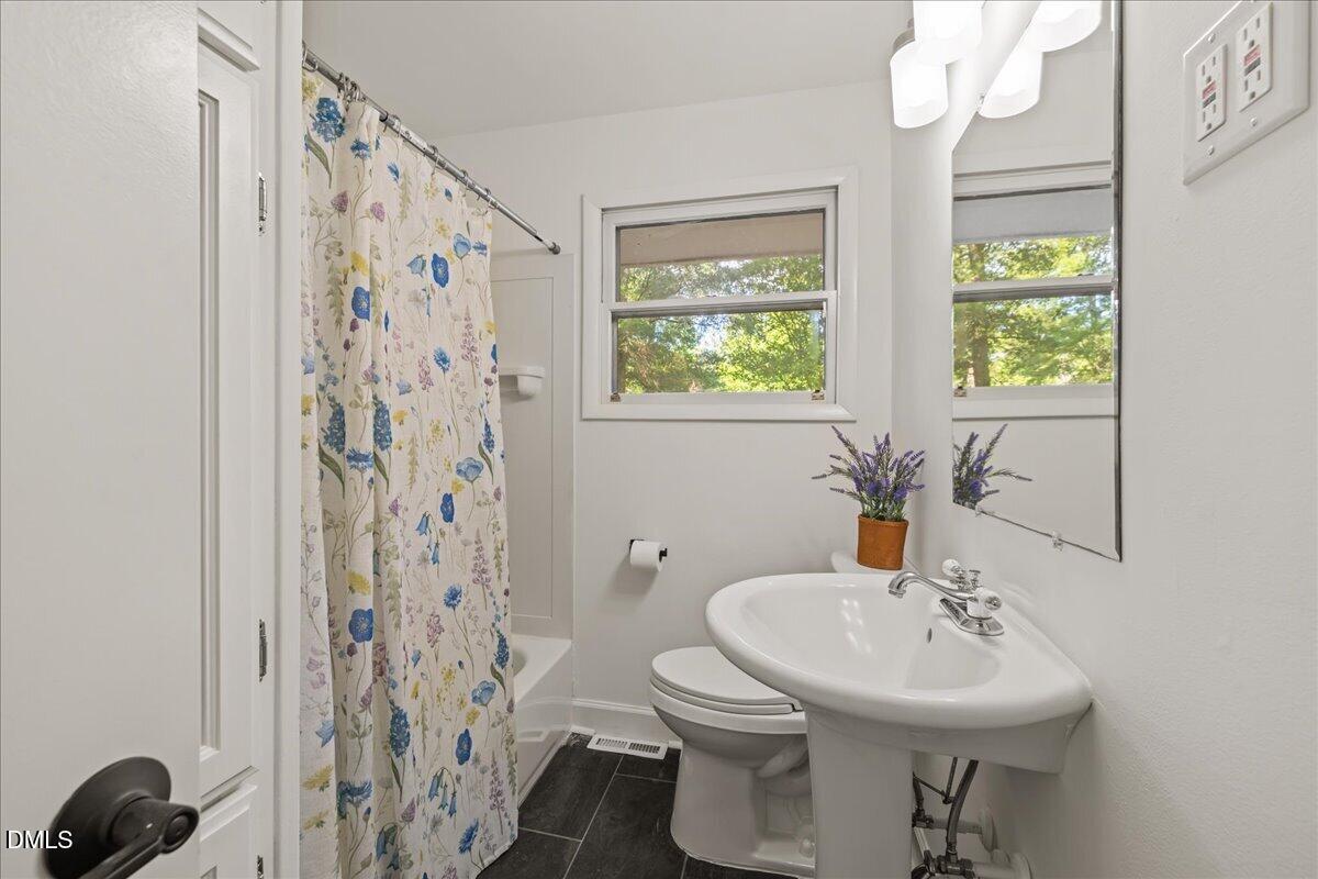 4318 Linden Road Durham, NC 27705 - Photo 27 of 66
