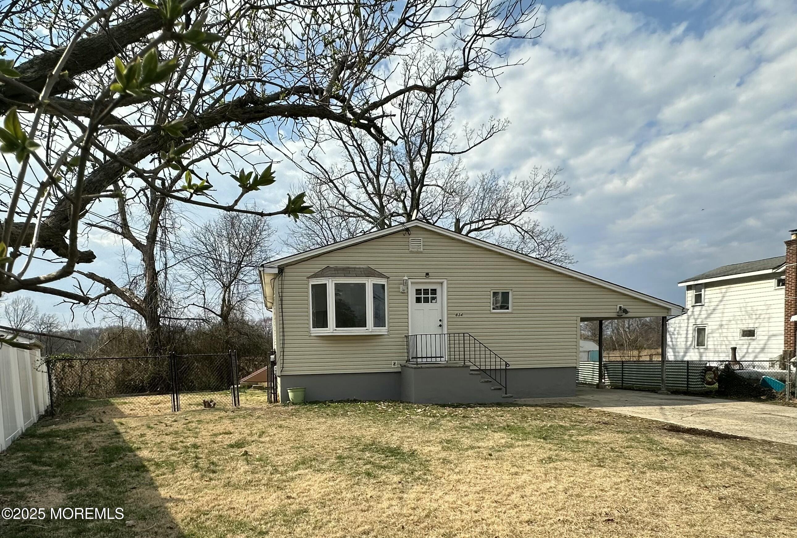 834 Ridge Road Cliffwood Beach, NJ 07735 - Photo 2 of 21 tempImageyW2bFU