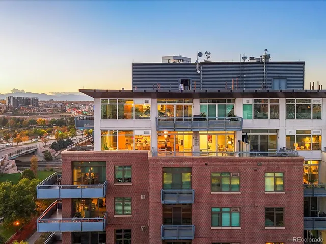 a tall building with a lot of windows