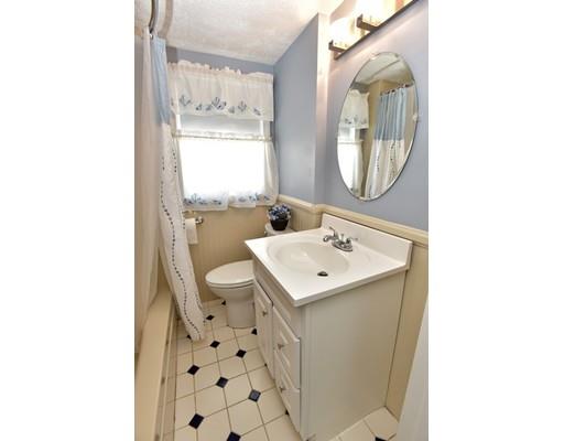 22 Edgehill Road Braintree, MA 02184 - Photo 14 of 14