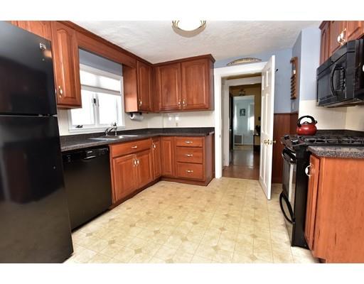 22 Edgehill Road Braintree, MA 02184 - Photo 6 of 14