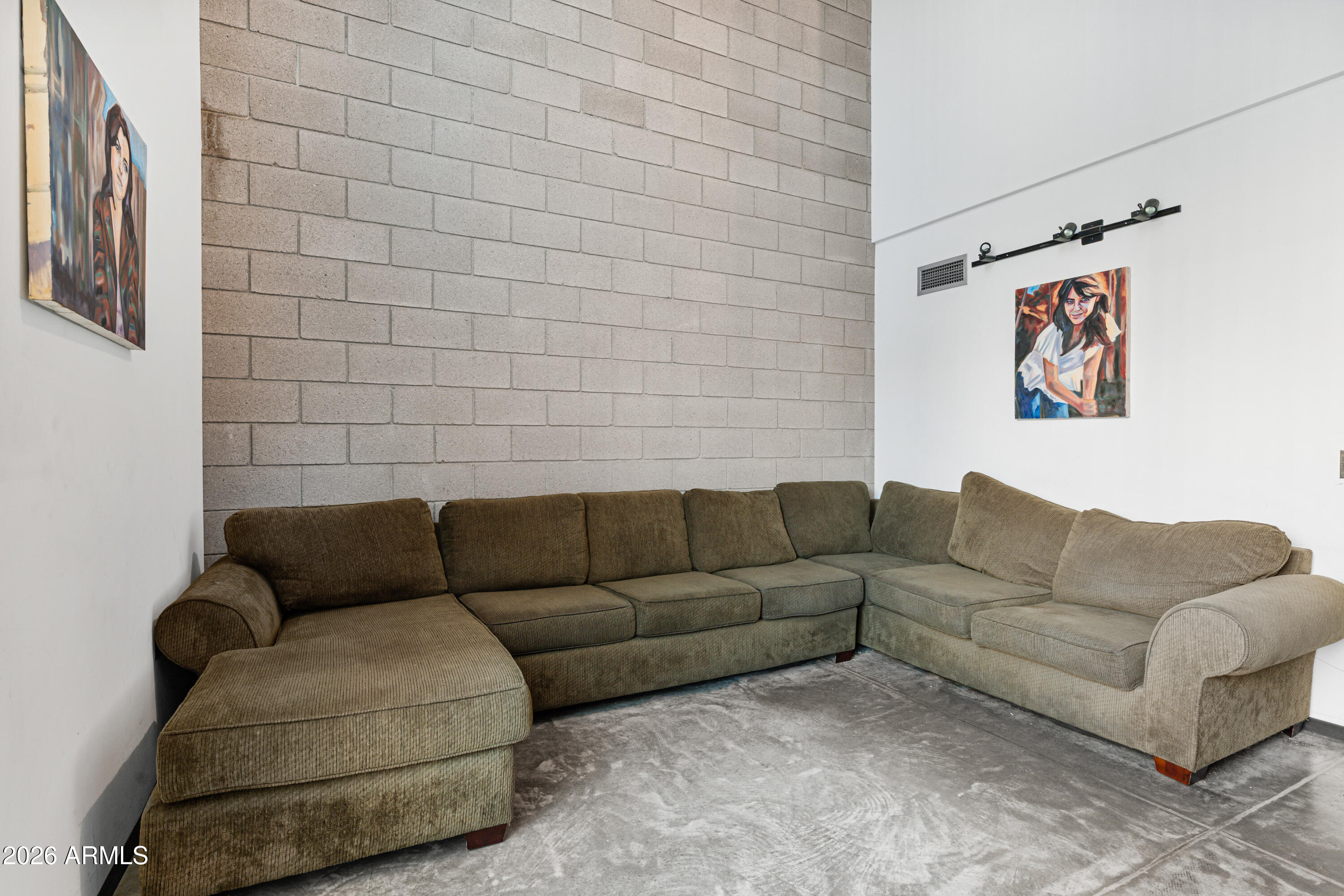 727 East Portland Street, Unit 32 Phoenix, AZ 85006 - Photo 3 of 12 Living