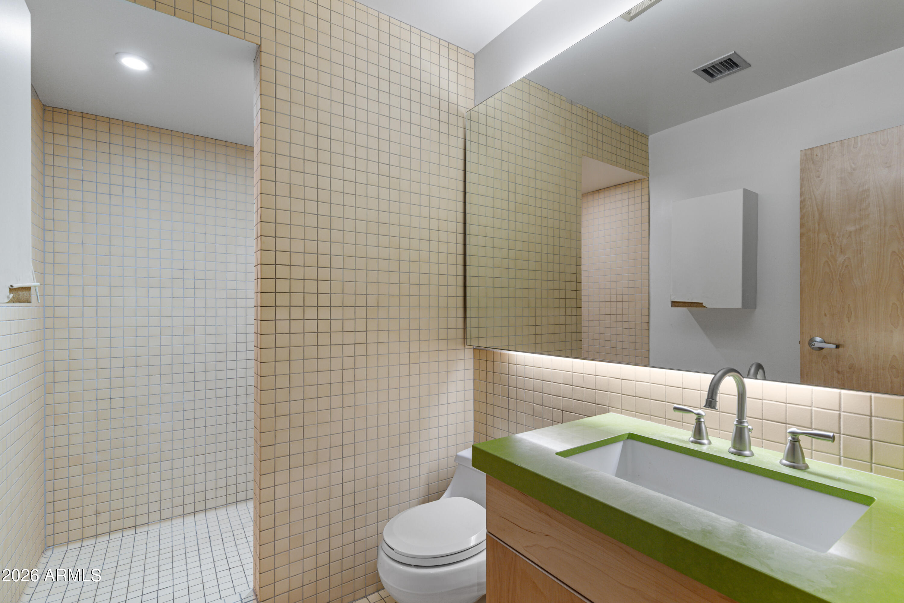 727 East Portland Street, Unit 32 Phoenix, AZ 85006 - Photo 8 of 12 Upstairs Bath