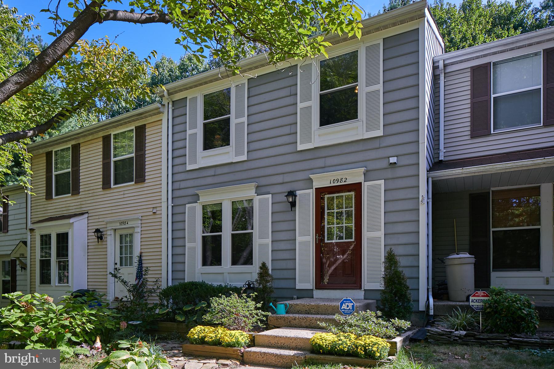10982 Granby Court Reston, VA 20191 - Photo 2 of 31 Gallery Image 2