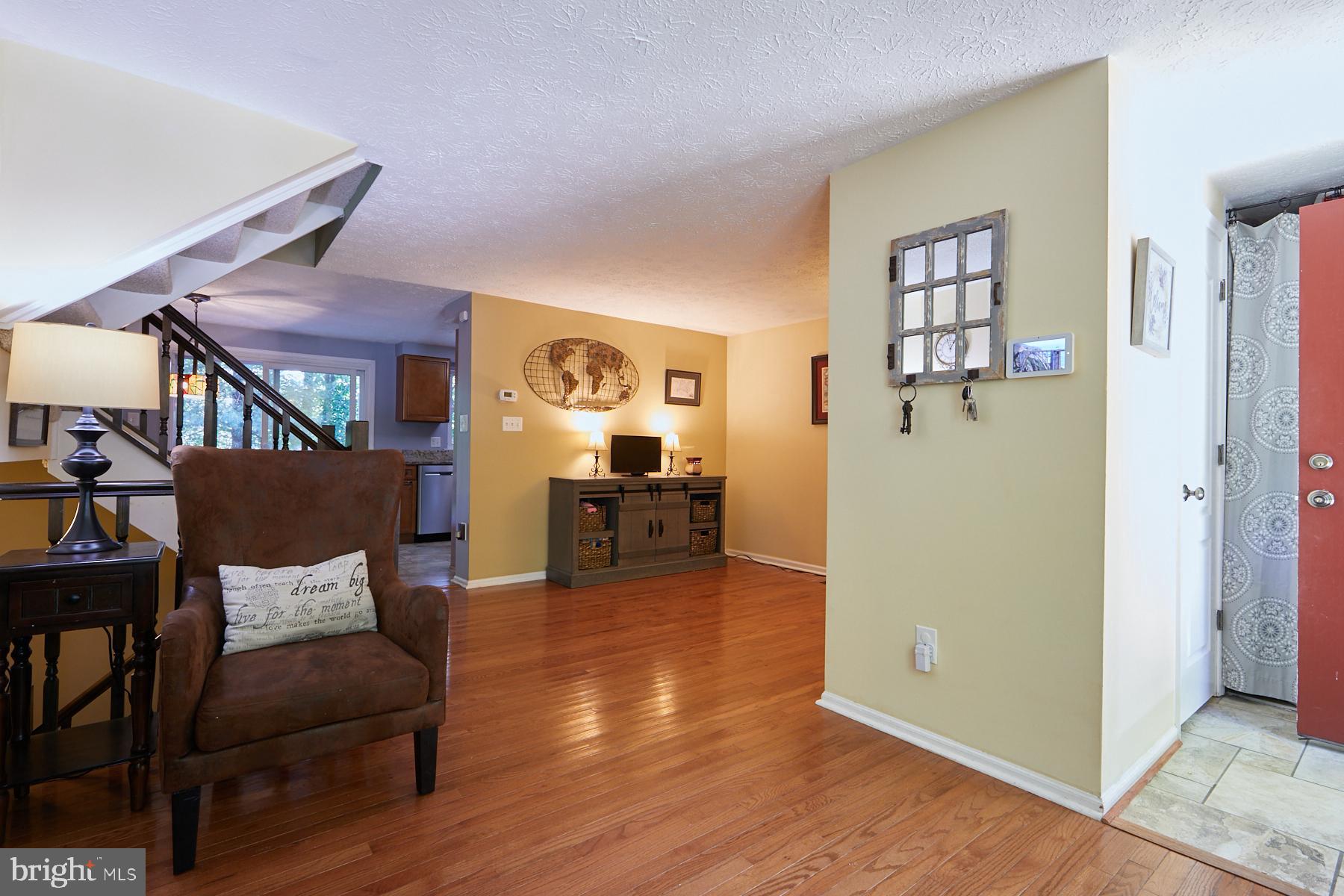 10982 Granby Court Reston, VA 20191 - Photo 6 of 31 Gallery Image 6