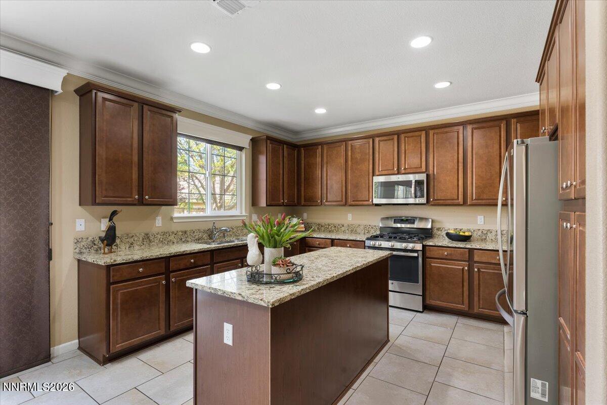10825 Pebble Hill Drive Reno, NV 89521 - Photo 15 of 54 18-10825 Pebble Hill Drive Reno NV 89521