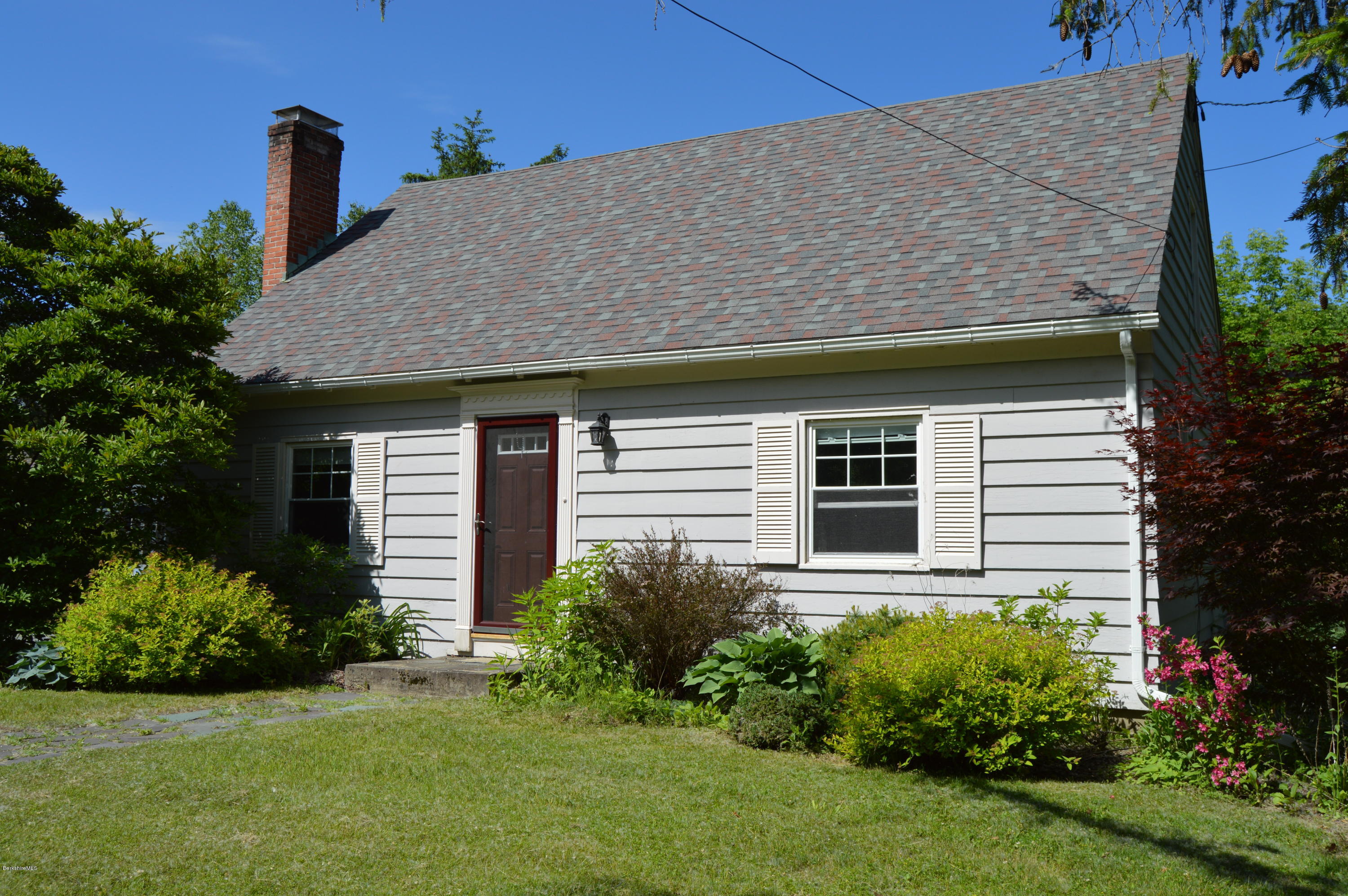 289 Gale Road Williamstown, MA 01267 - Photo 1 of 36 Main front view