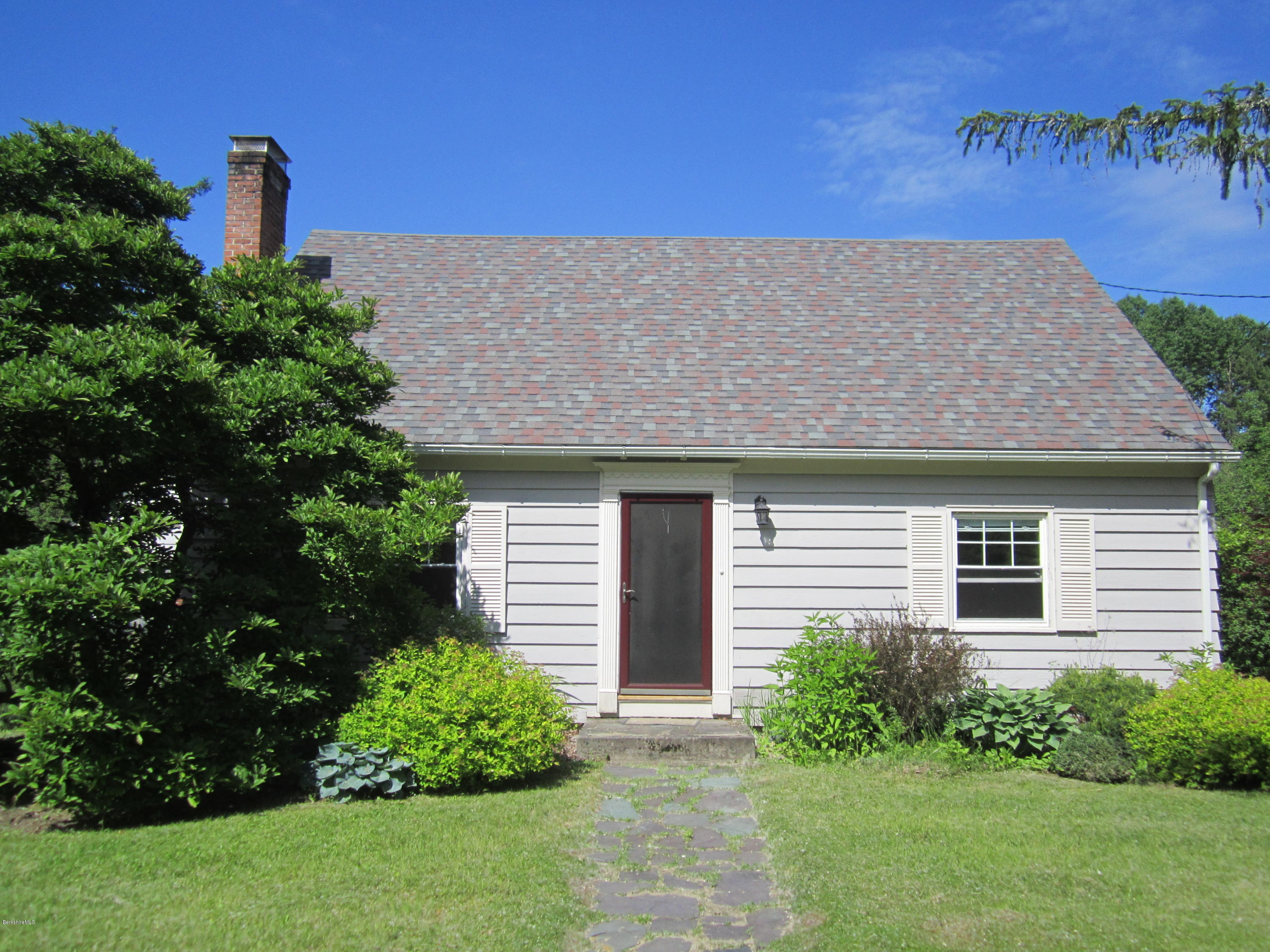 289 Gale Road Williamstown, MA 01267 - Photo 3 of 36 Front view 2