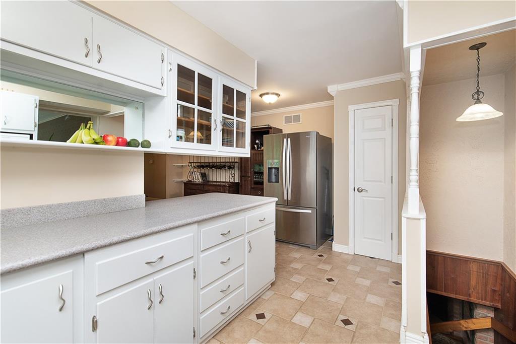 6310 Bramshaw Road Indianapolis, IN 46220 - Photo 14 of 38 Gallery Image 14