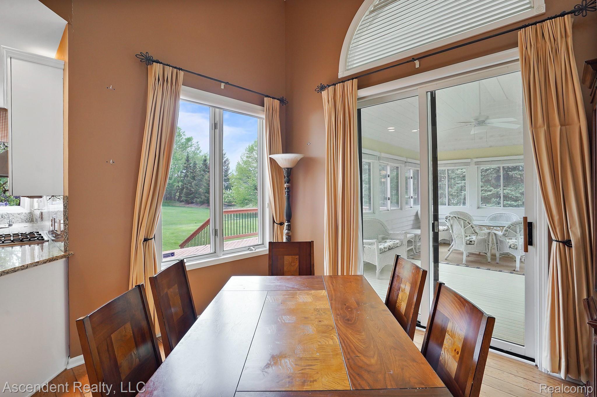4080 Plum Lane Rochester, MI 48306 - Photo 16 of 45 dsc01868-dsc01872.jpg