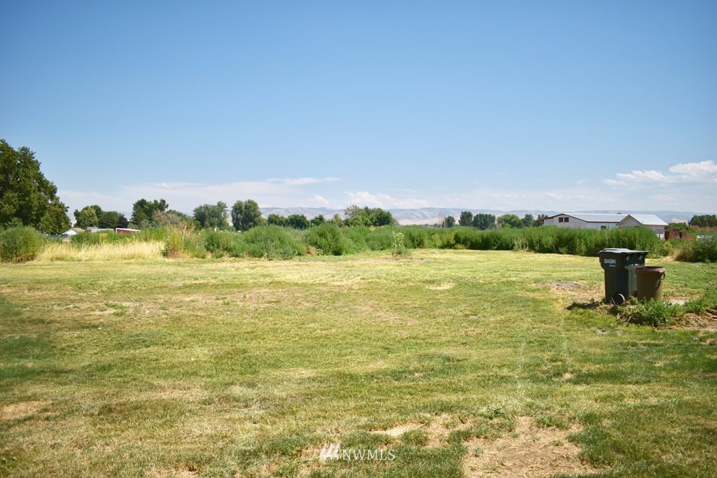 967 Beet Road Walla Walla, WA 99362 - Photo 3 of 17