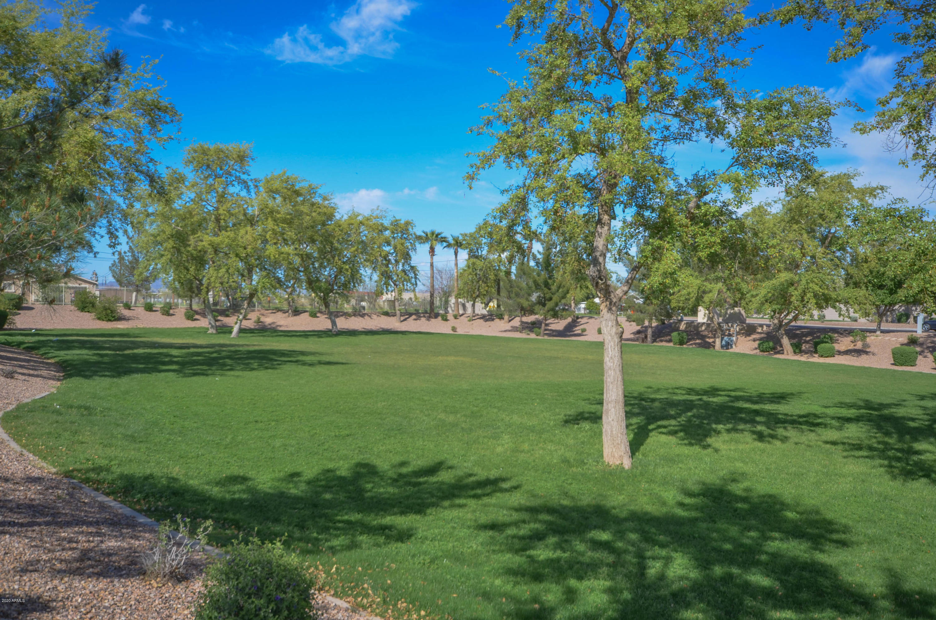 1013 Grenadine Road Phoenix, AZ 85040 - Photo 3 of 26 Room to roam
