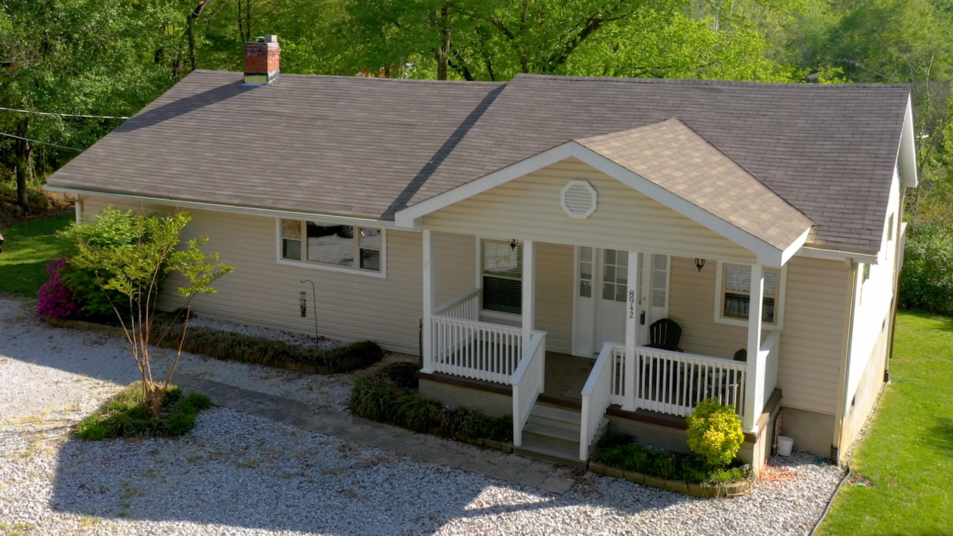 8942 Bel-air Road Chattanooga, TN 37421 - Photo 3 of 37 8942 Bel Air Rd Chattanooga TN 37421-31