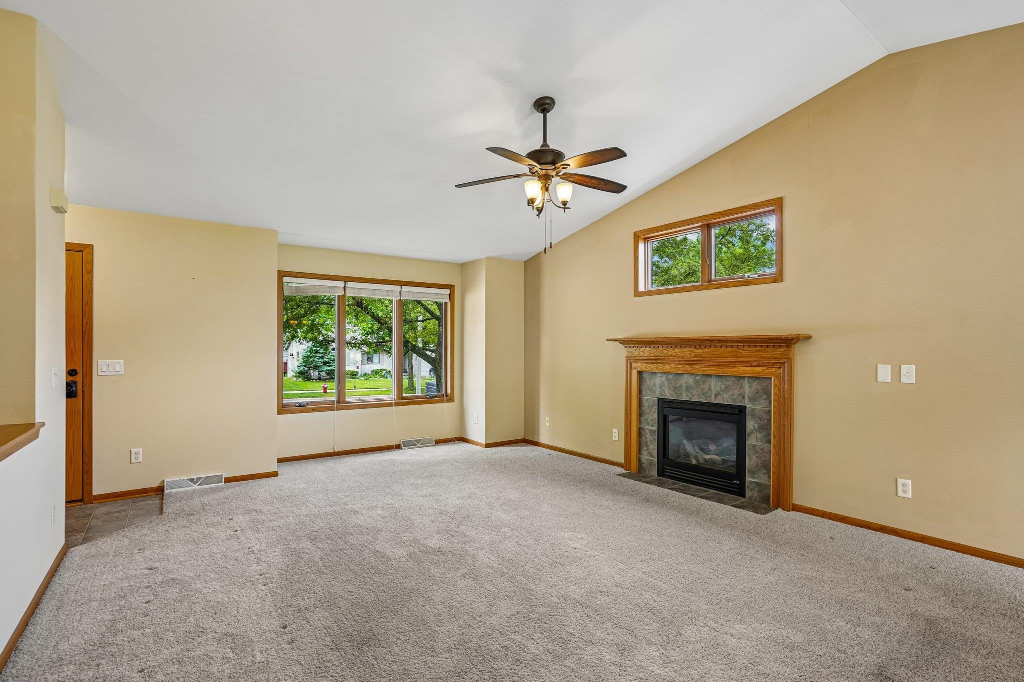 7526 Crawling Stone Road Madison, WI 53719 - Photo 8 of 44