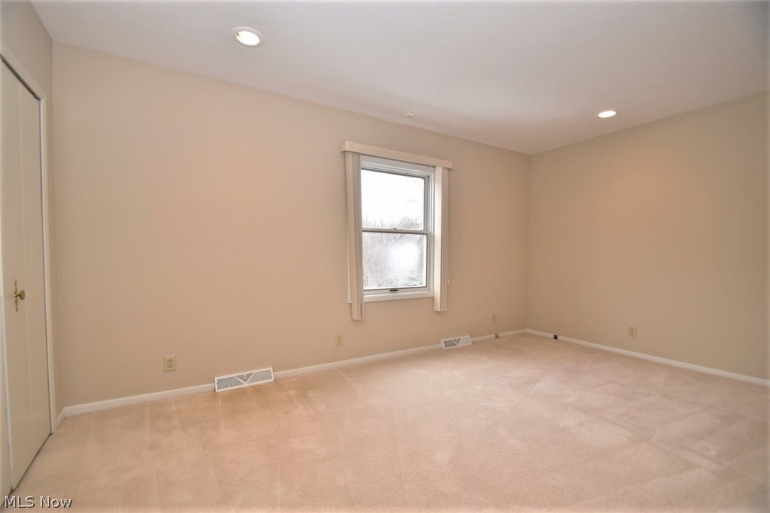 2795 Brainard Road Cleveland, OH 44124 - Photo 22 of 29 Bedroom 3