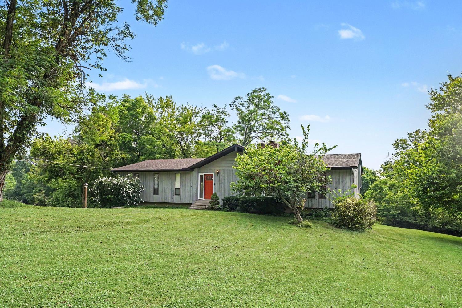 2420 Devils Backbone Road Cincinnati, OH 45233 - Photo 25 of 27