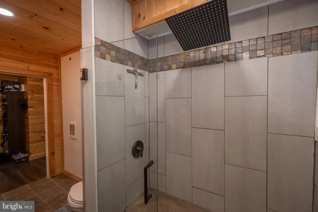 $375,000 | 31581 Garrett Highway, Accident, MD 21520