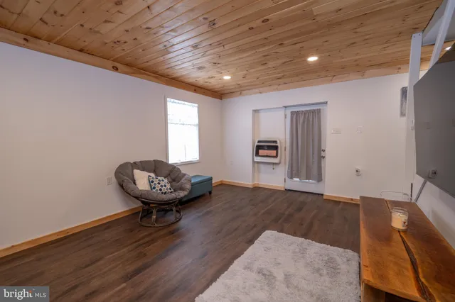 $375,000 | 31581 Garrett Highway, Accident, MD 21520