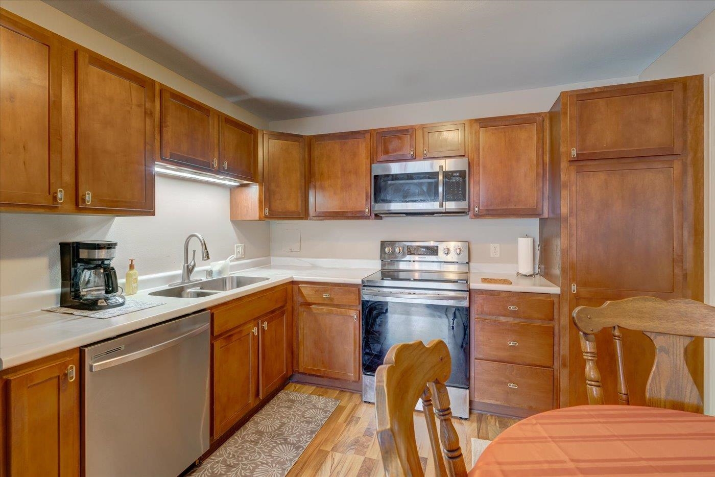 5345 Garden View Court, Unit 106 Madison, WI 53713 - Photo 4 of 21