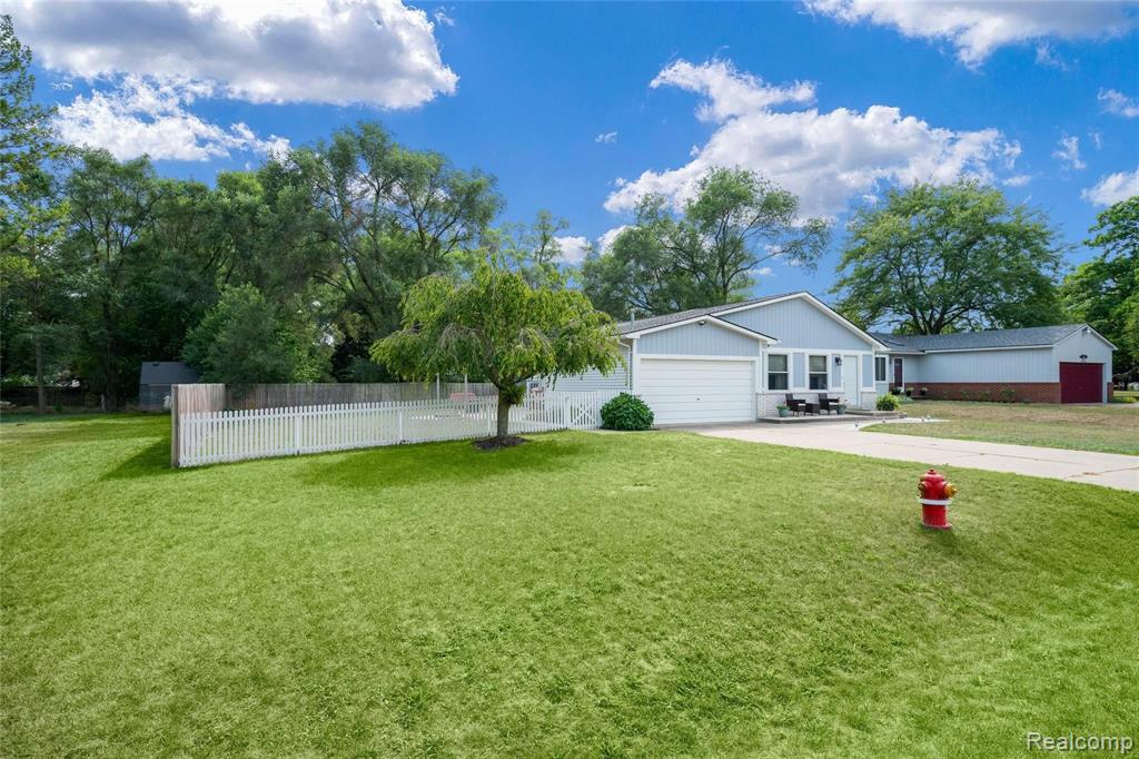 1450 Morley Avenue Rochester Hills, MI 48307 - Photo 3 of 30