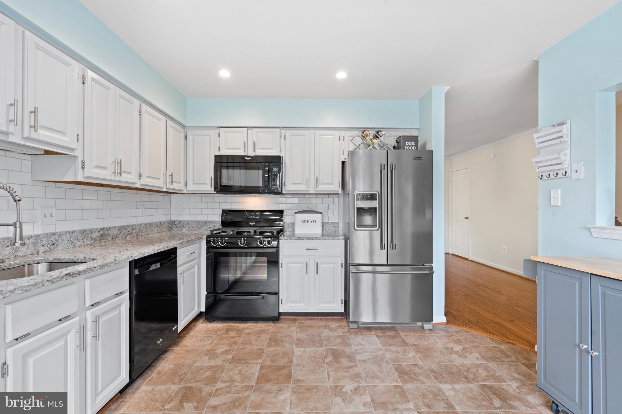 6320 Millwood Circle Springfield, VA 22152 - Photo 6 of 39