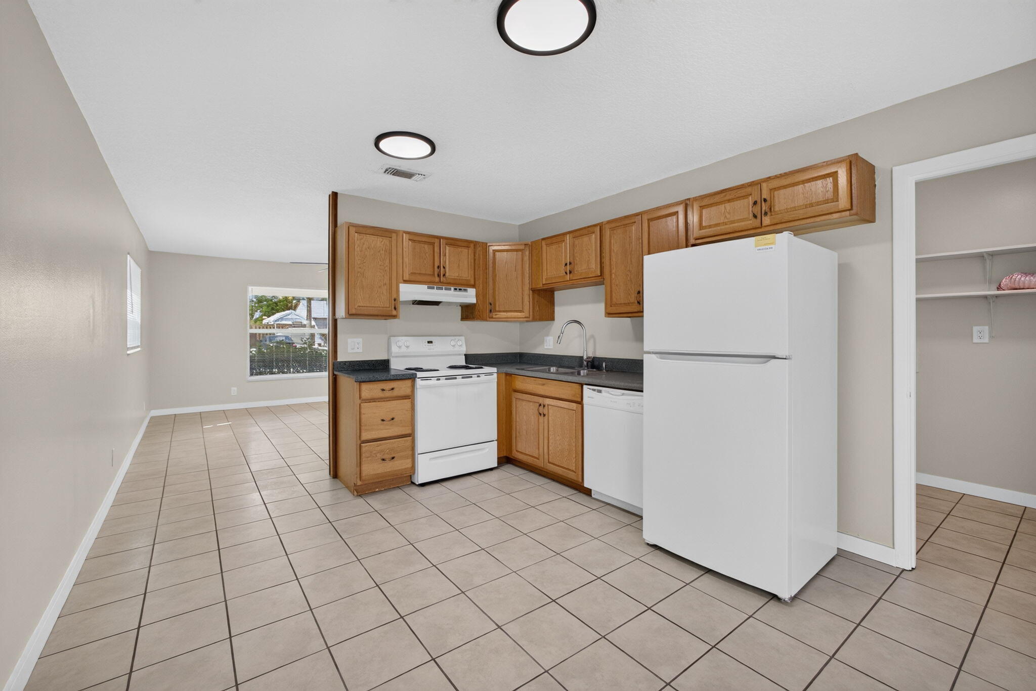 8697 Southeast Hobe Ridge Avenue Hobe Sound, FL 33455 - Photo 11 of 32 12-web-or-mls-5D1A6262