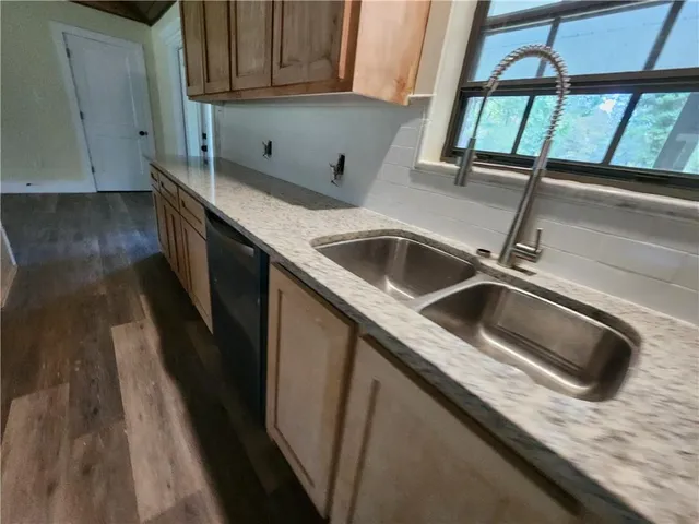 $398,500 | 348 Estate Drive, Pineville, LA 71360