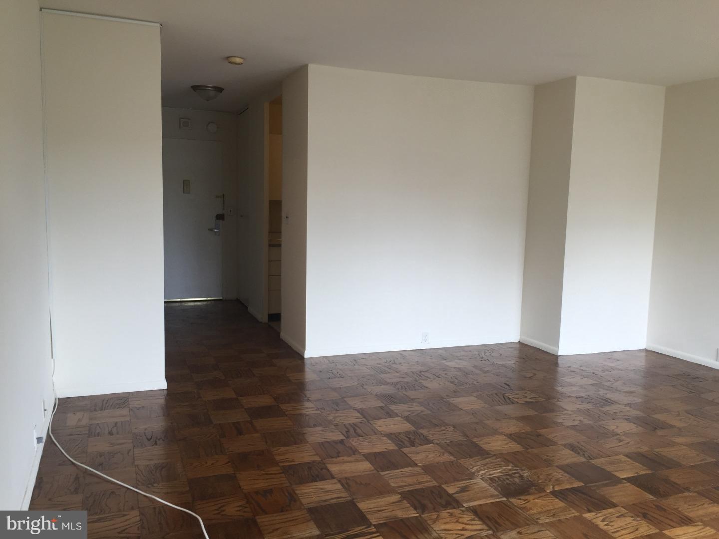 210 Locust Street, Unit 4EW Philadelphia, PA 19106 - Photo 2 of 14 a view of an empty room